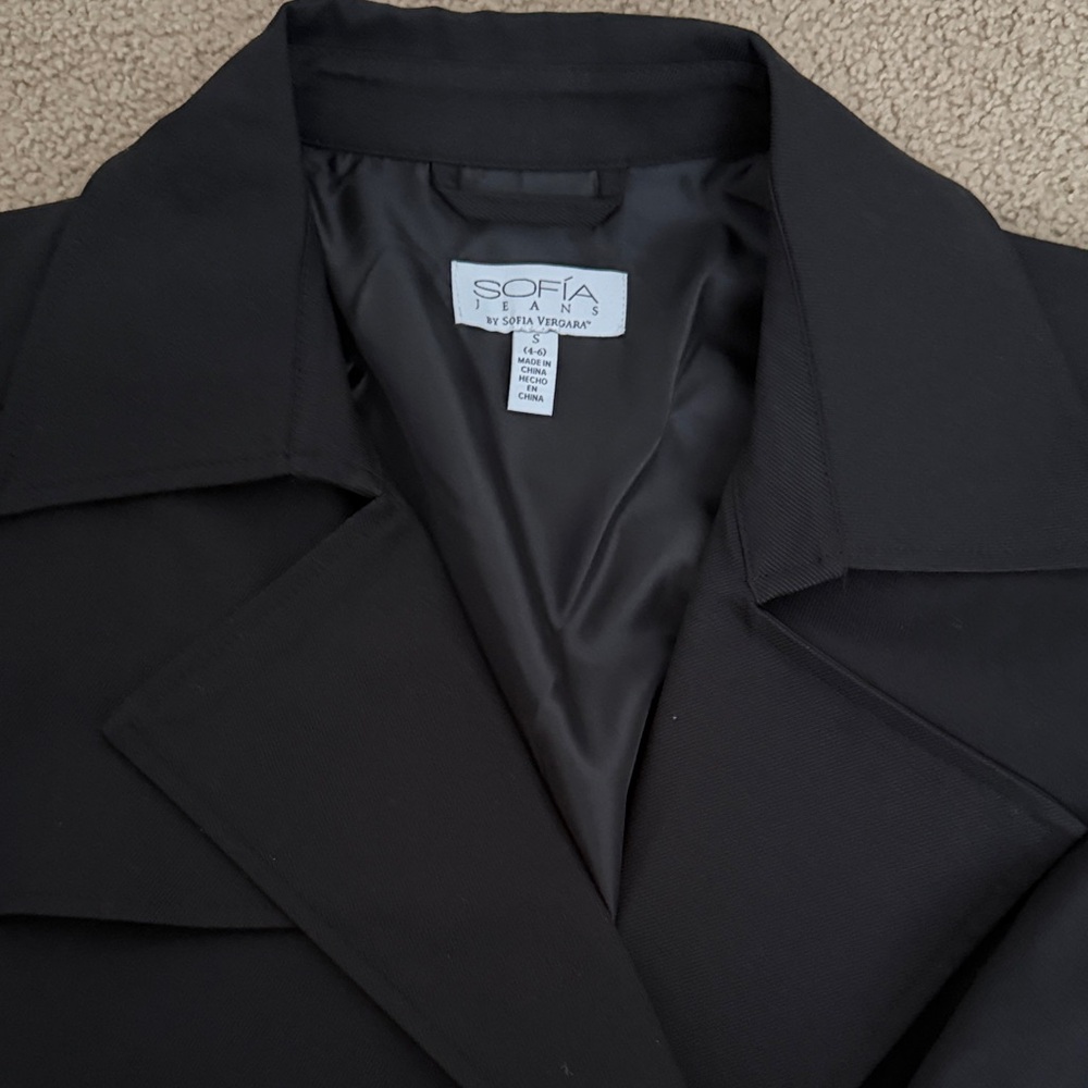 Sofia Vergara Classic Black Trench Coat - Picture 6 of 7